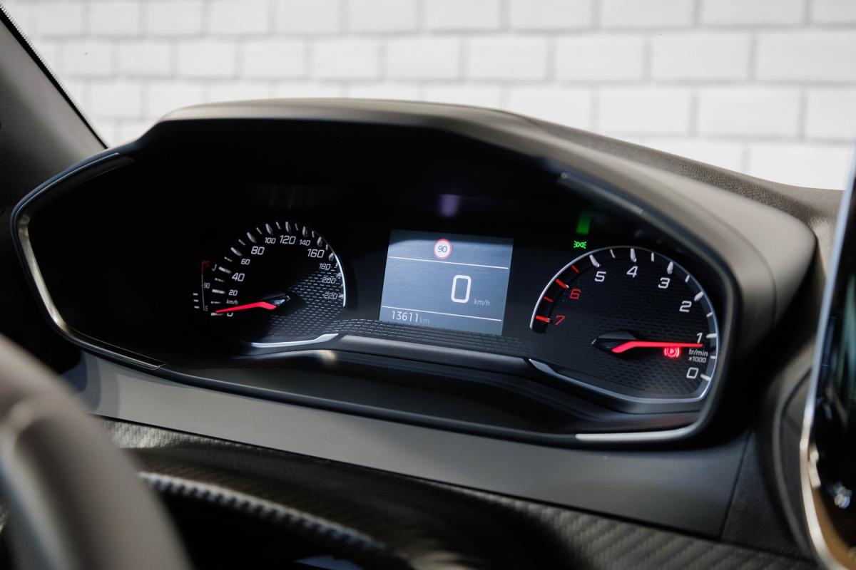 peugeot-2008-2025-gasolina-1199cc