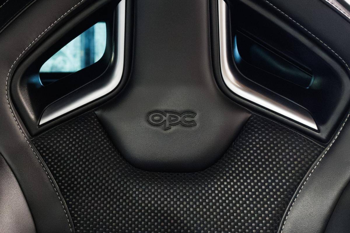 opel-astra-gtc-2013-gasolina-1998cc