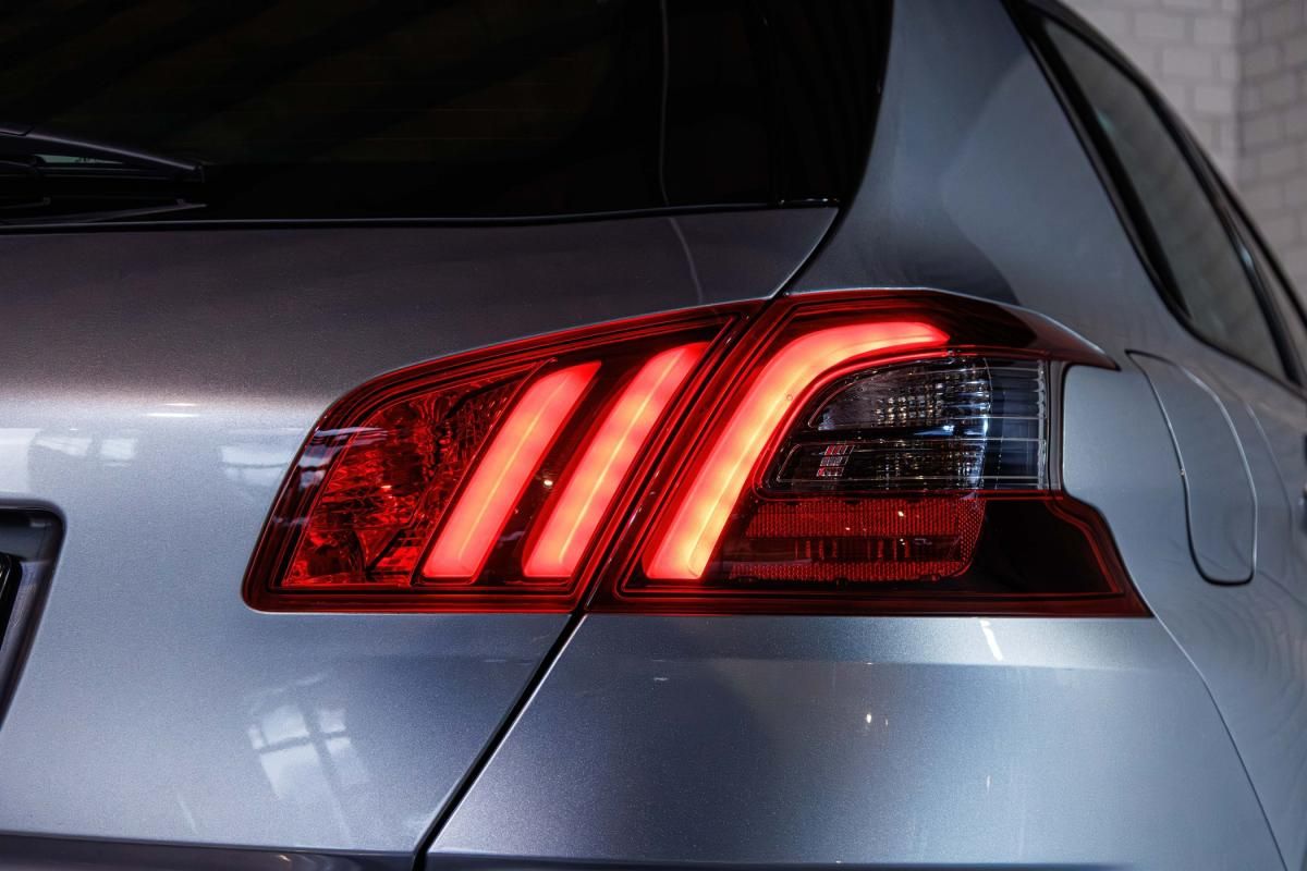 peugeot-308-2020-gasolina-1199cc