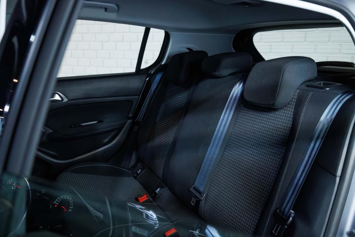 peugeot-308-2020-gasolina-1199cc