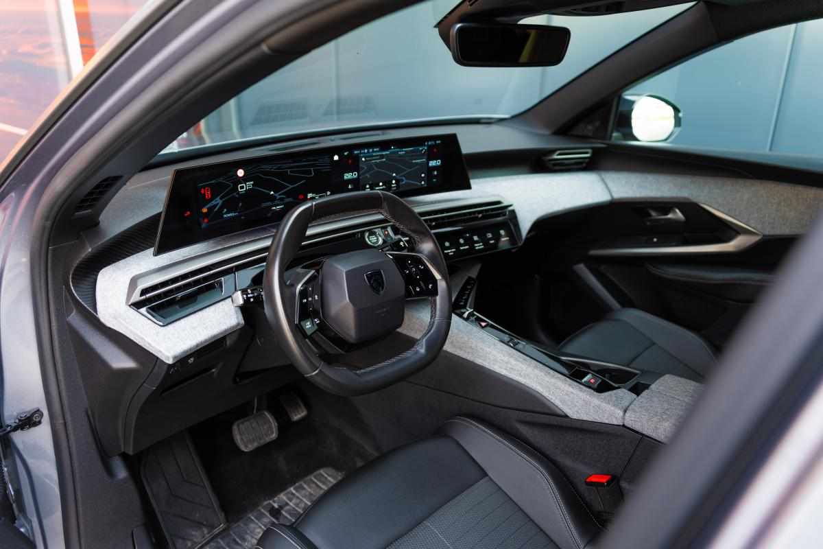 peugeot-3008-1-2-hybrid-2024-gasolina-1199cc