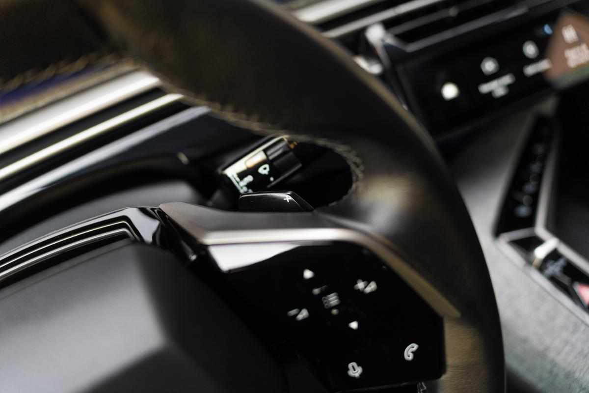 peugeot-3008-1-2-hybrid-2024-gasolina-1199cc