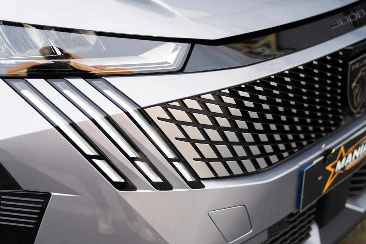 peugeot-3008-1-2-hybrid-2024-gasolina-1199cc