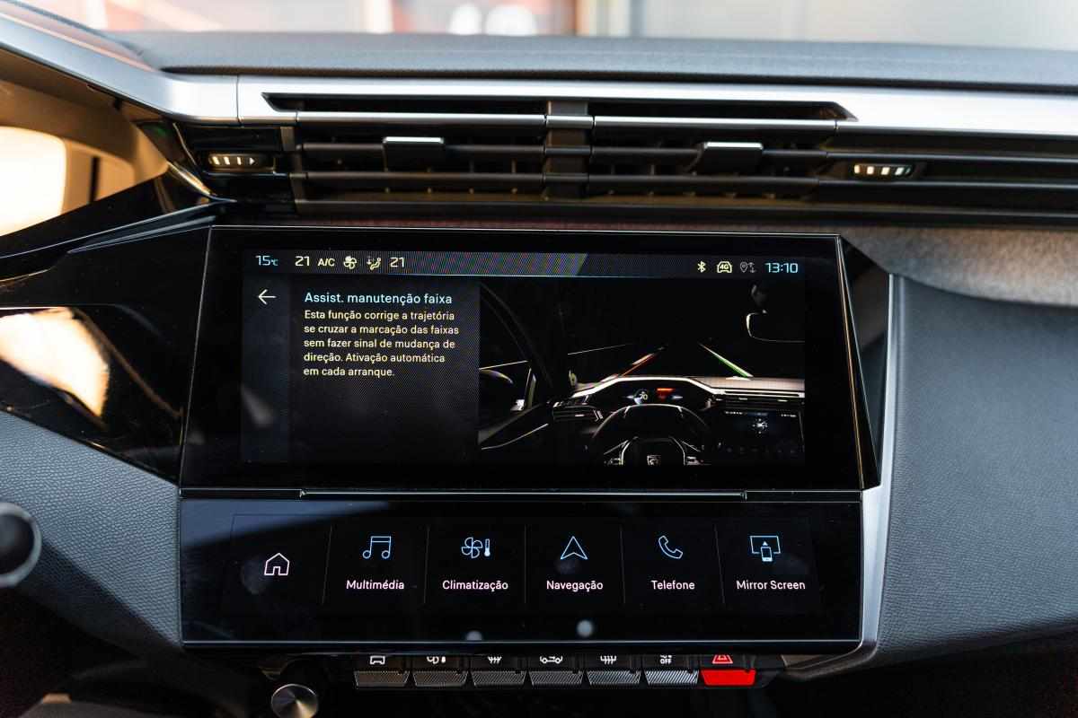 peugeot-308-1-6-hybrid-2023-gasolina-1598cc