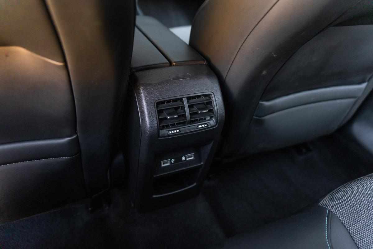 peugeot-308-1-6-hybrid-2023-gasolina-1598cc