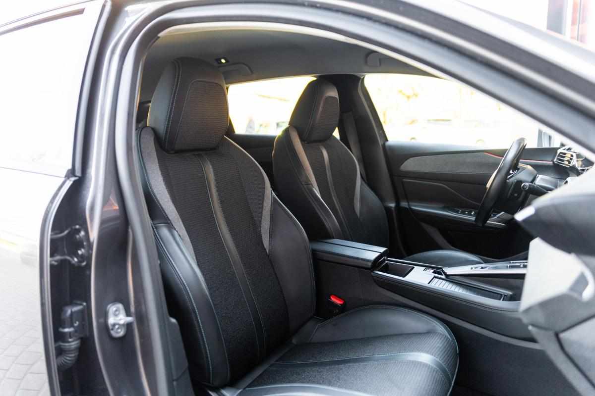 peugeot-308-1-6-hybrid-2023-gasolina-1598cc