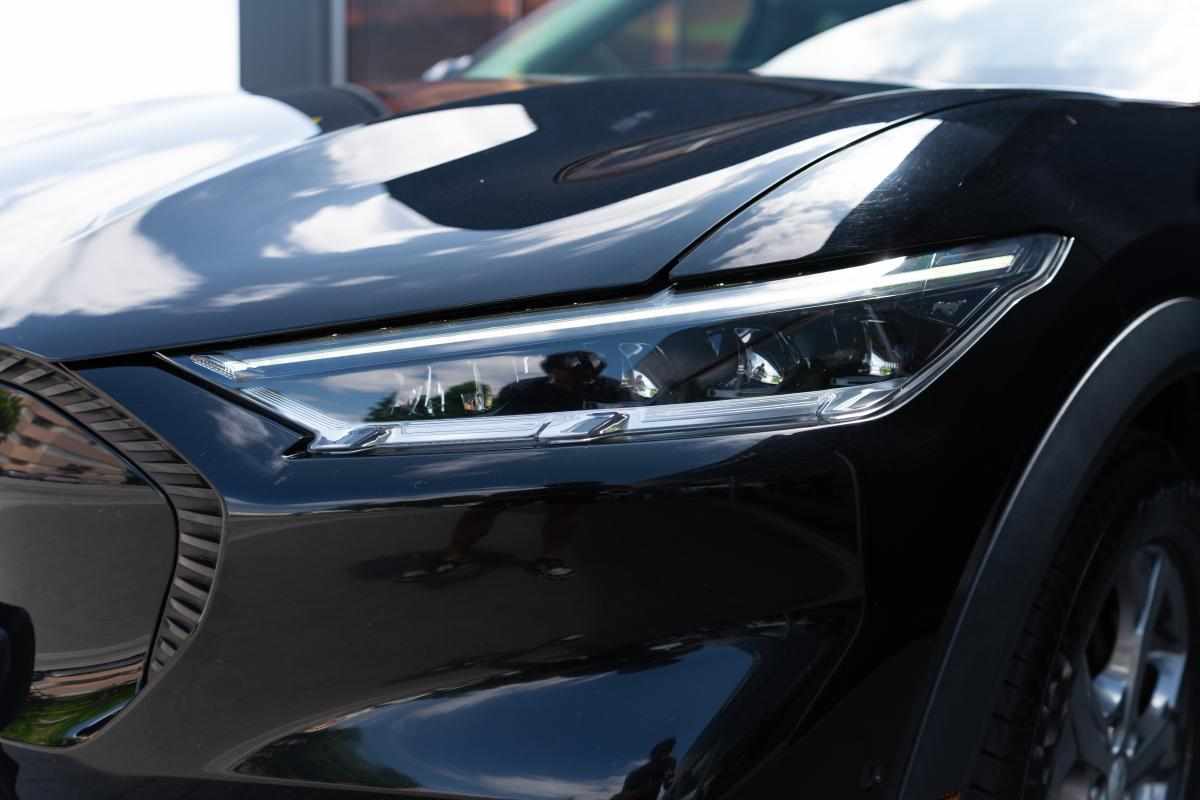 ford-mustang-mach-e-standard-range-2022-eletrico