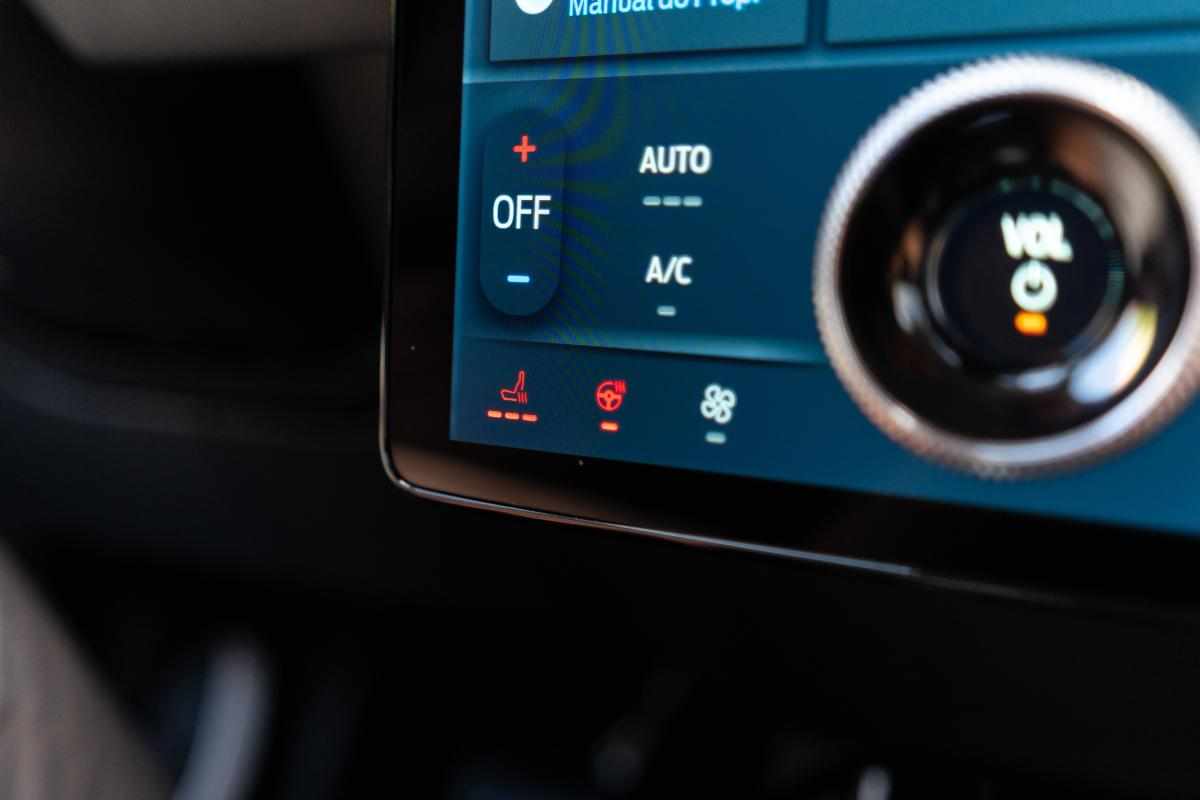 ford-mustang-mach-e-standard-range-2022-eletrico