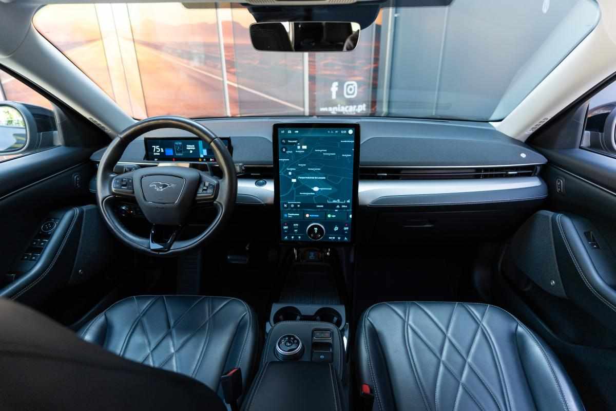ford-mustang-mach-e-standard-range-2022-eletrico