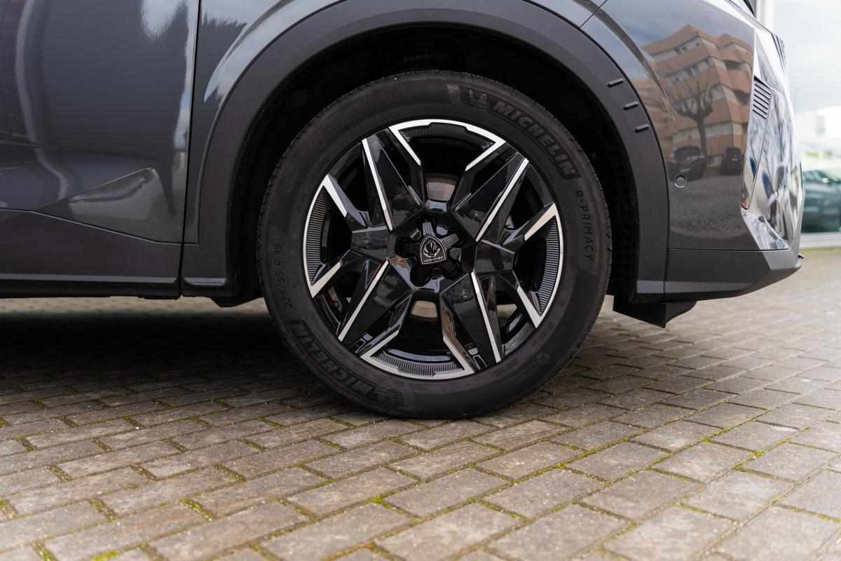 peugeot-3008-1-2-hybrid-2024-gasolina-1199cc