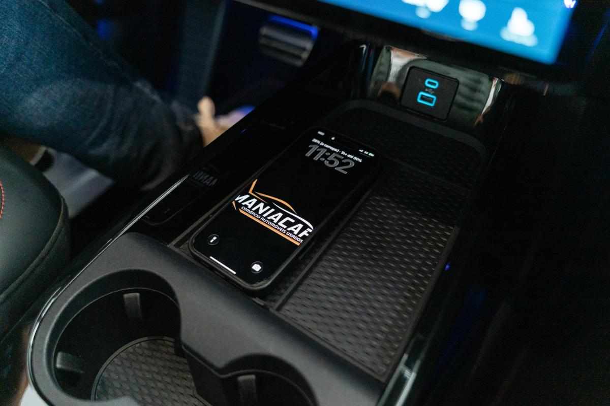 ford-mustang-mach-e-standard-range-awd-2022-eletrico
