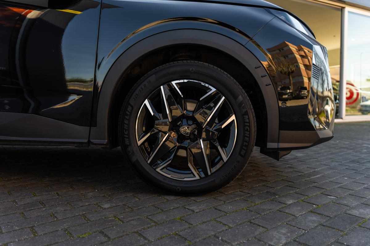 peugeot-3008-1-2-hybrid-2024-gasolina-1199cc