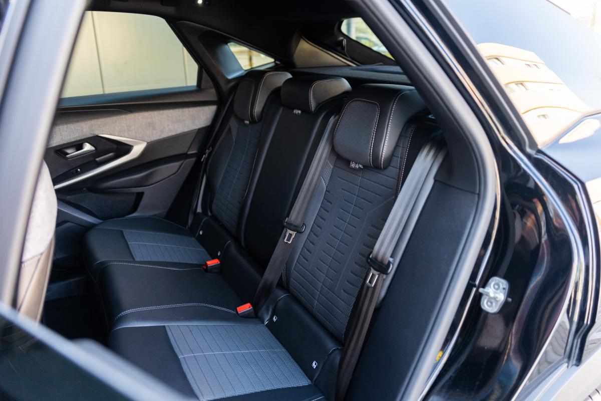 peugeot-3008-1-2-hybrid-2024-gasolina-1199cc