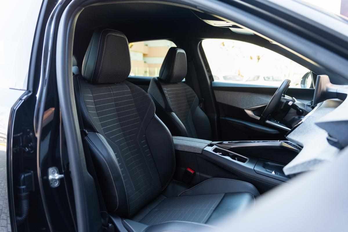 peugeot-3008-1-2-hybrid-2024-gasolina-1199cc