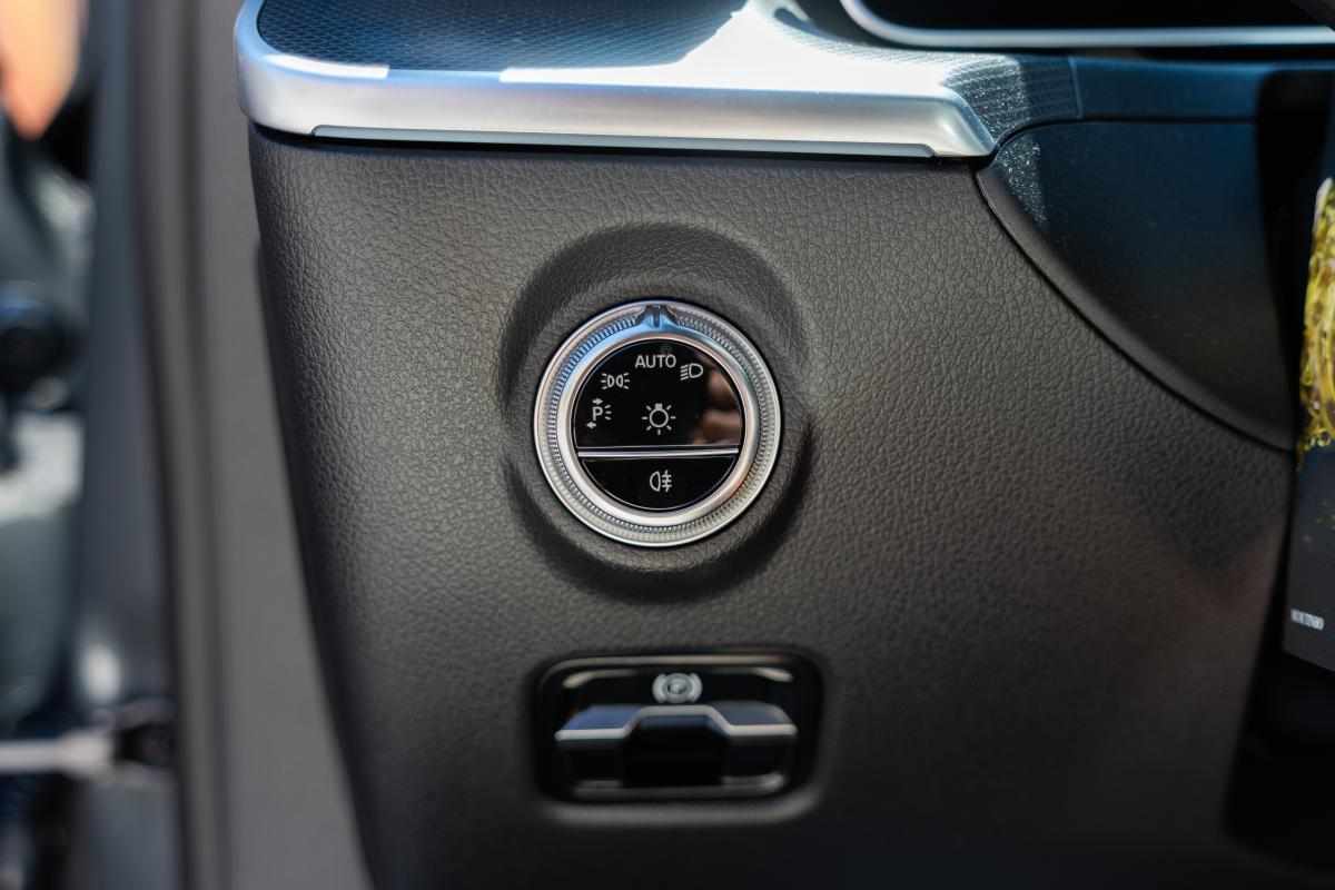 mercedes-benz-classe-c-c-300-e-2023-gasolina-1999cc