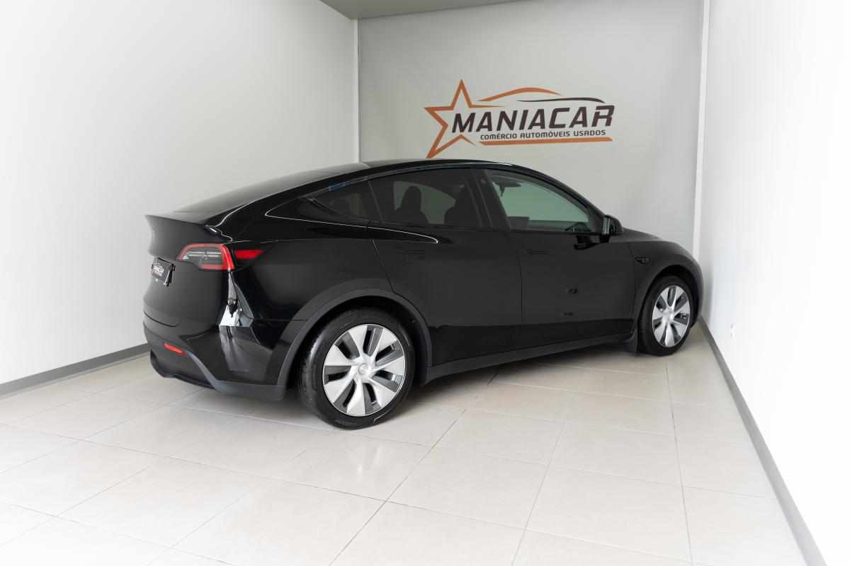 tesla-model-y-standard-range-rwd-2023-eletrico