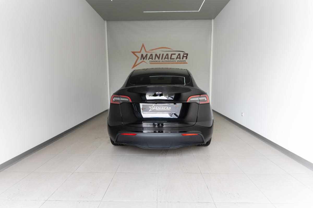 tesla-model-y-standard-range-rwd-2023-eletrico