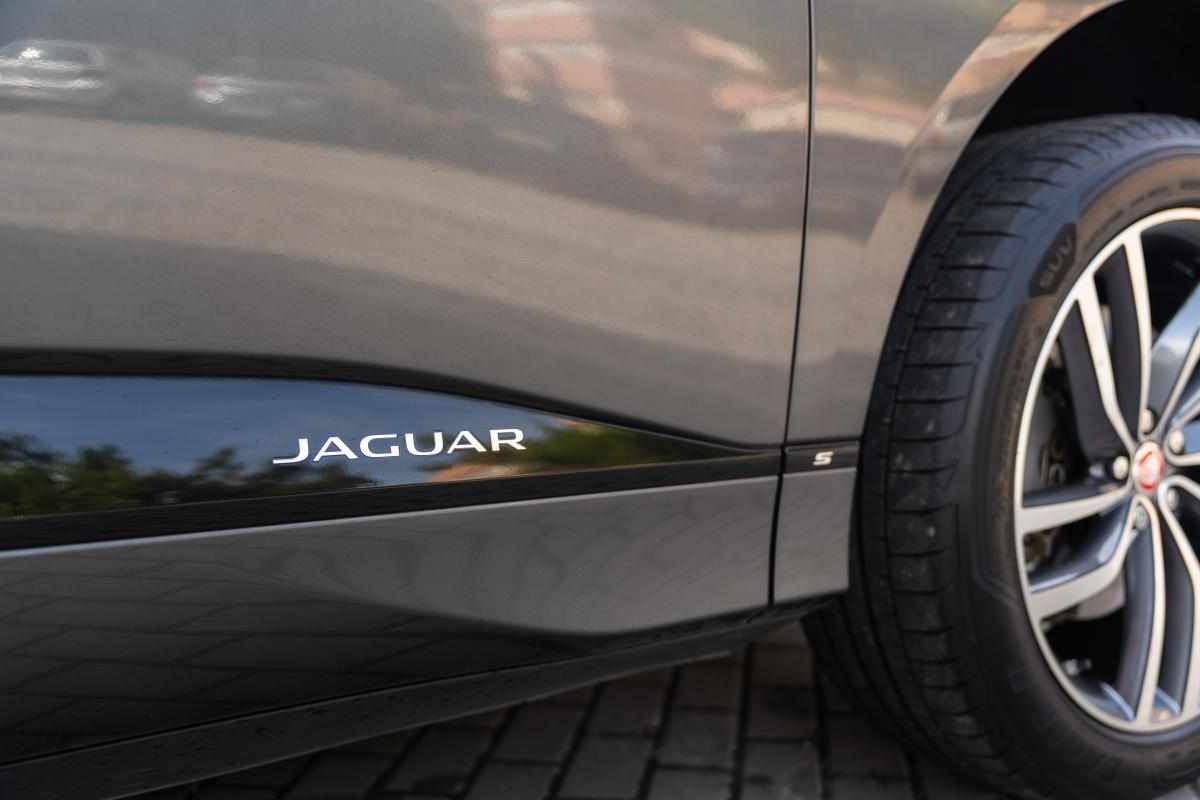 jaguar-i-pace-ev400-awd-2018-eletrico