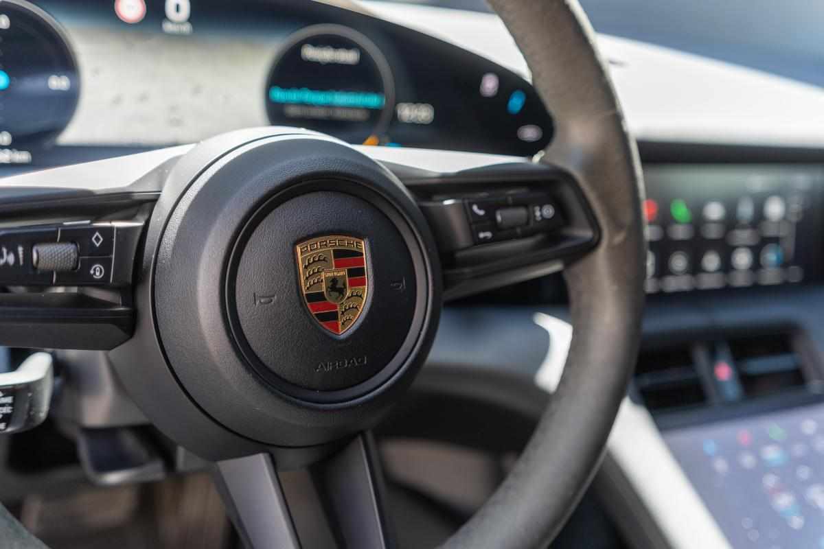 porsche-taycan-taycan-2021-eletrico