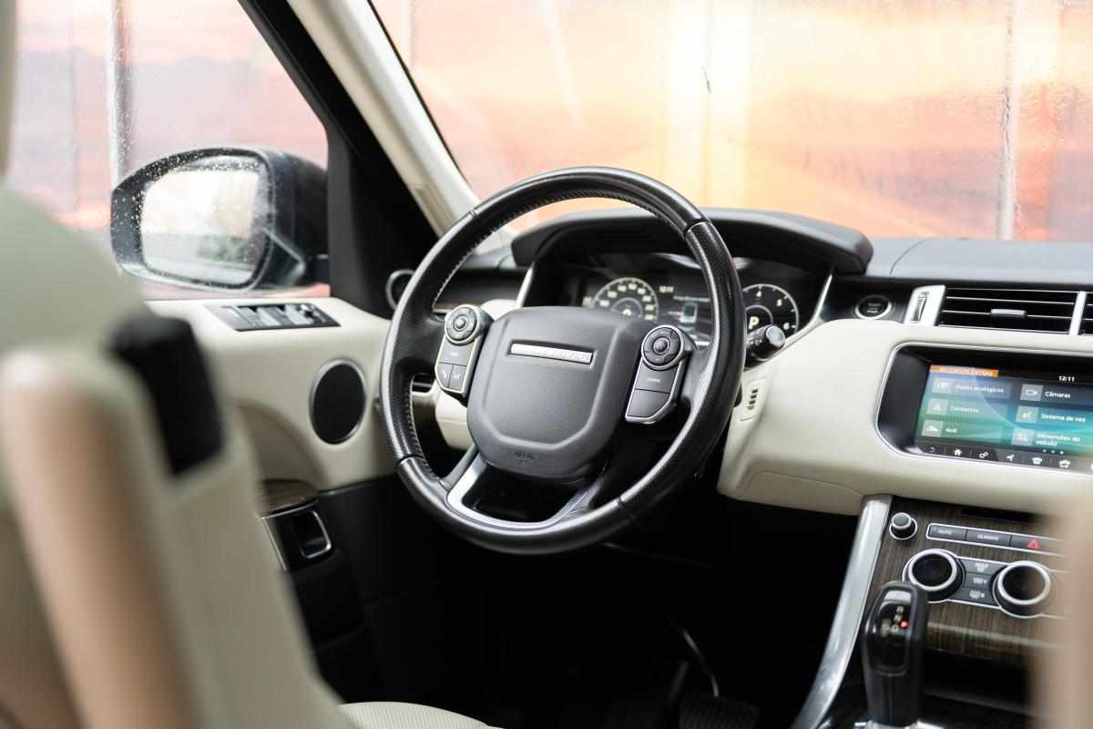 land-rover-range-rover-sport-2-0-sd4-awd-2017-diesel-1999cc
