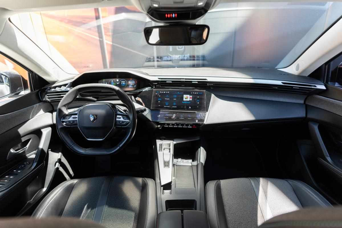 peugeot-308-1-6-hybrid-2024-gasolina-1598cc