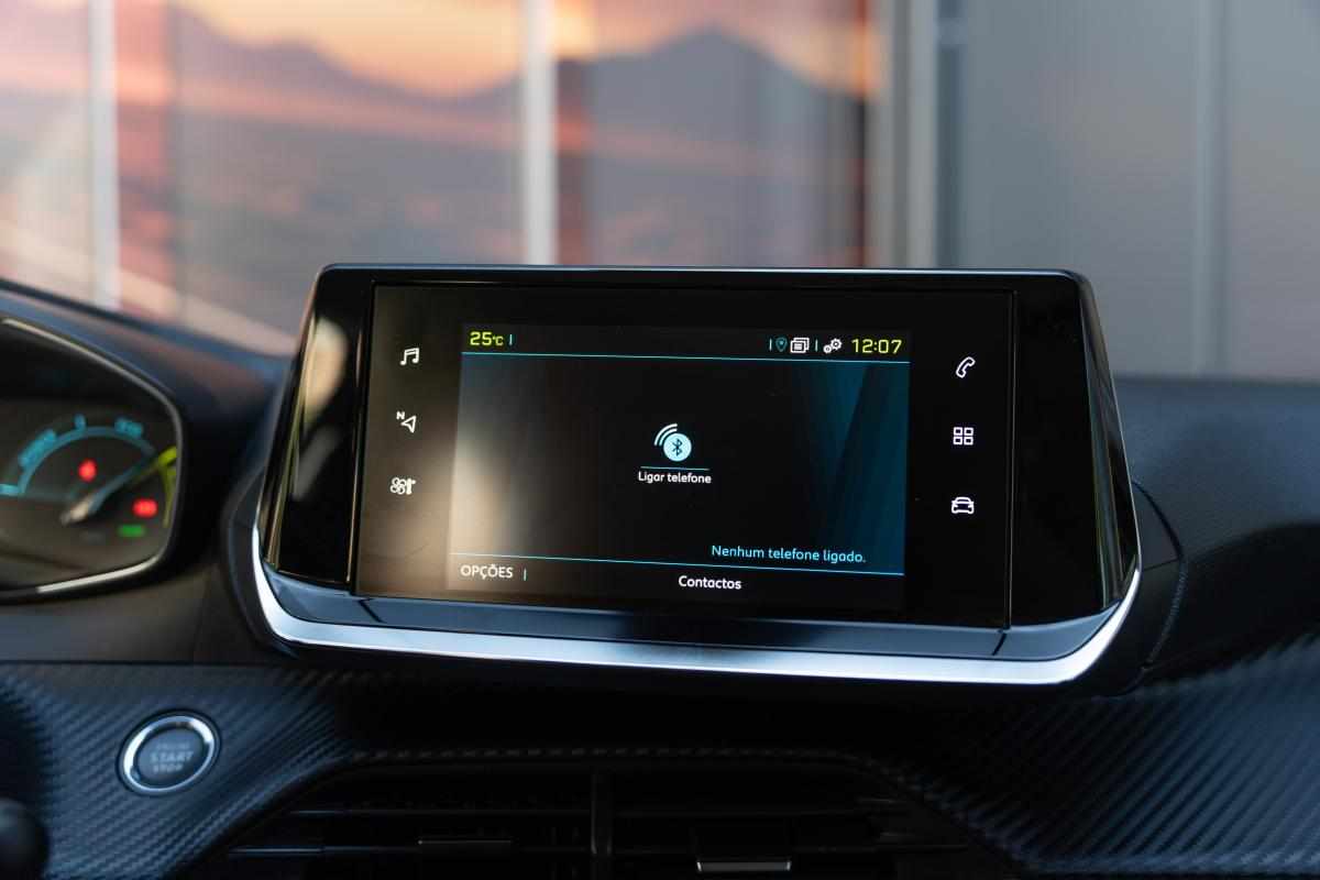 peugeot-e-208-ev-50-kwh-2020-eletrico