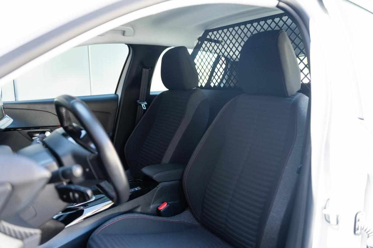 peugeot-e-208-ev-50-kwh-2020-eletrico
