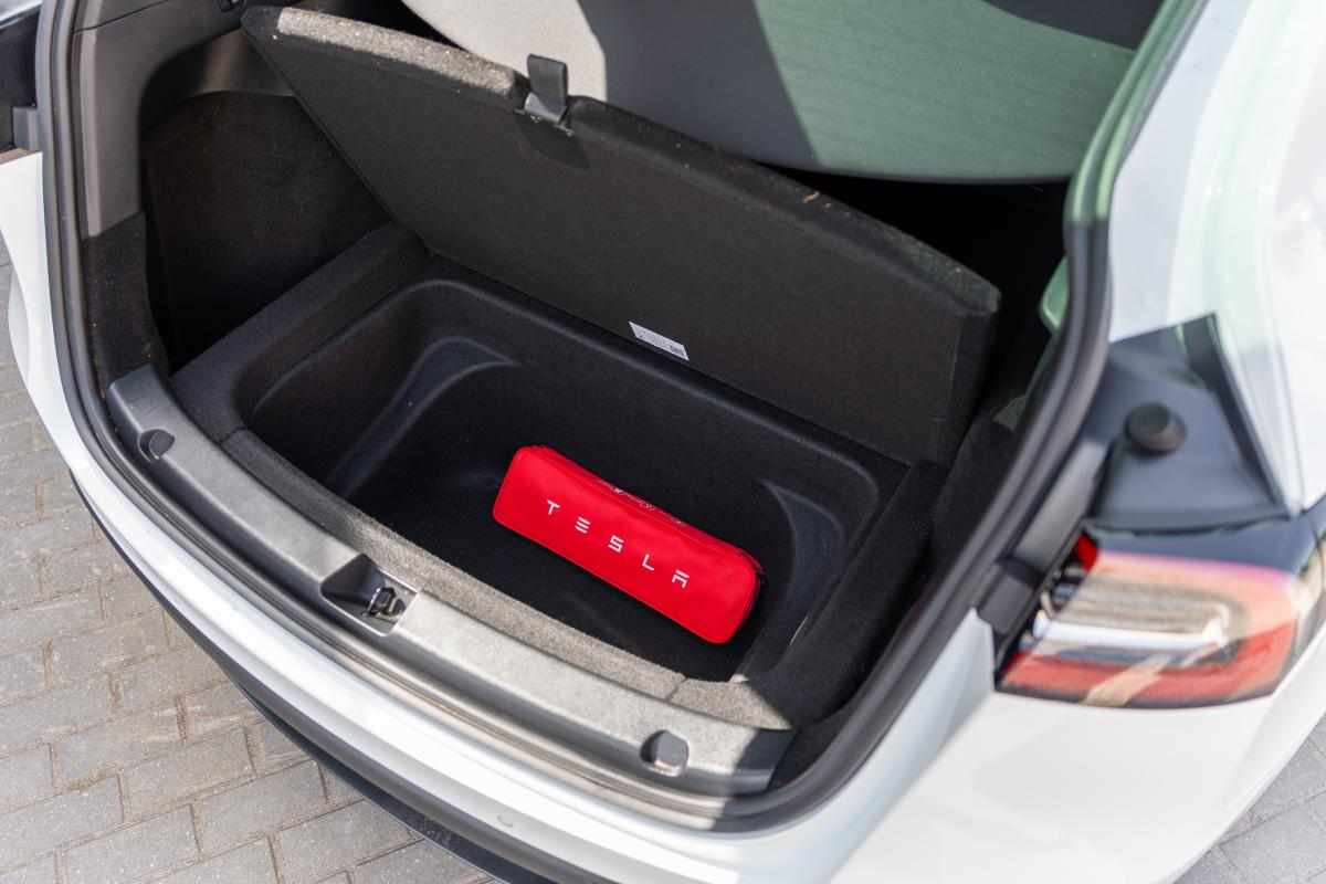 tesla-model-y-long-range-awd-2022-eletrico