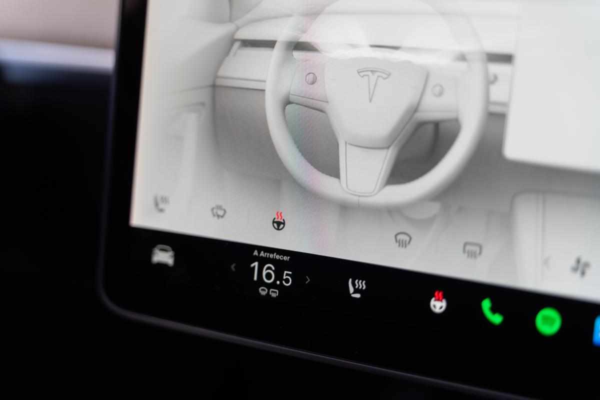 tesla-model-y-long-range-awd-2022-eletrico