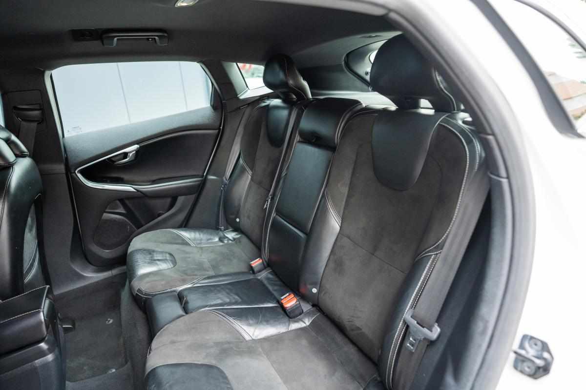 volvo-v40-1-6-d2-2013-diesel-1560cc
