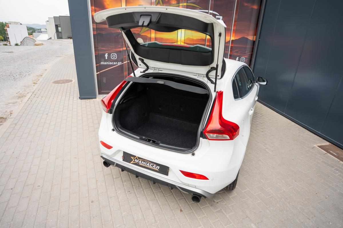 volvo-v40-1-6-d2-2013-diesel-1560cc