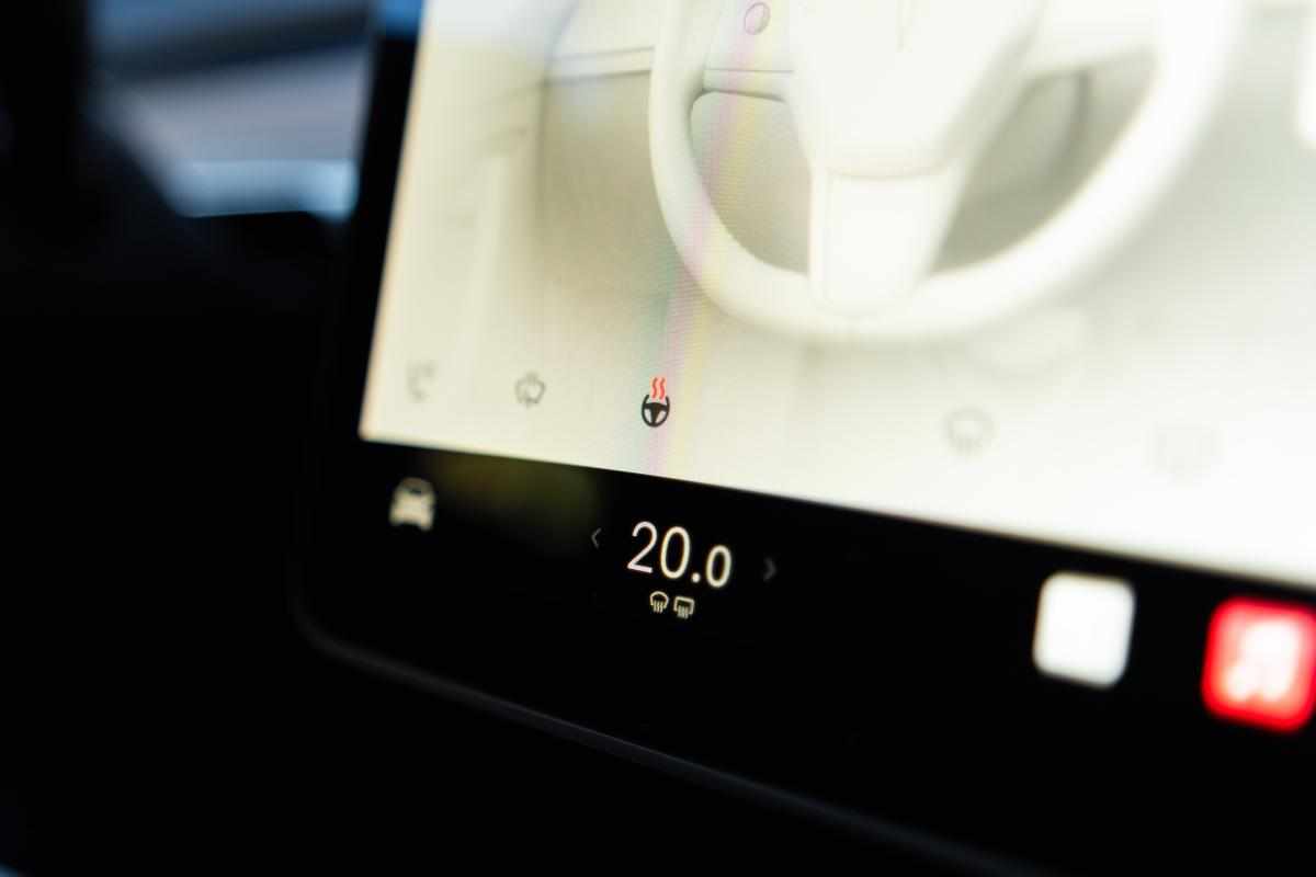 tesla-model-y-long-range-awd-2022-eletrico