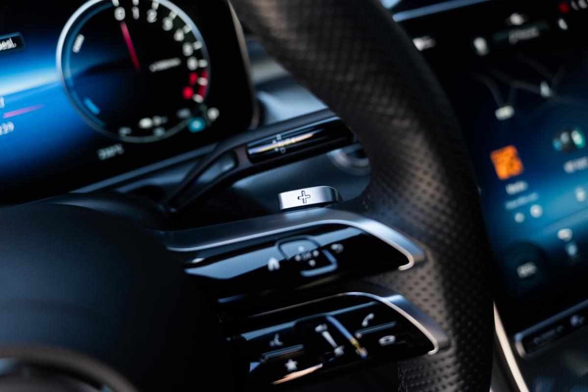 mercedes-benz-classe-c-c-300-e-2023-gasolina-1999cc