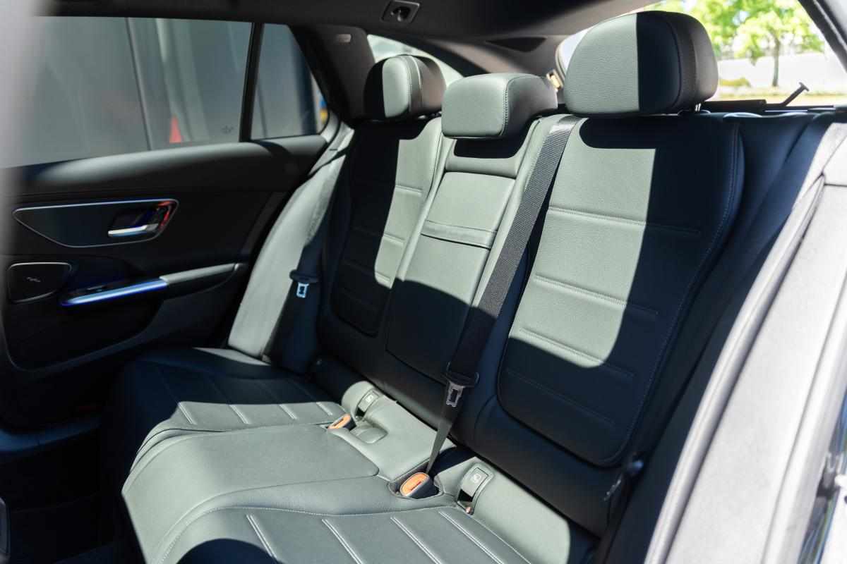mercedes-benz-classe-c-c-300-e-2023-gasolina-1999cc