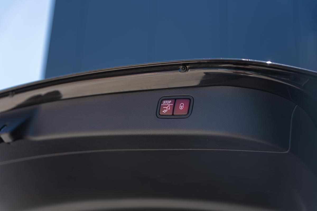 mercedes-benz-classe-c-c-300-e-2023-gasolina-1999cc