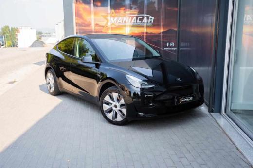 tesla-model-y-standard-range-rwd-2024-eletrico