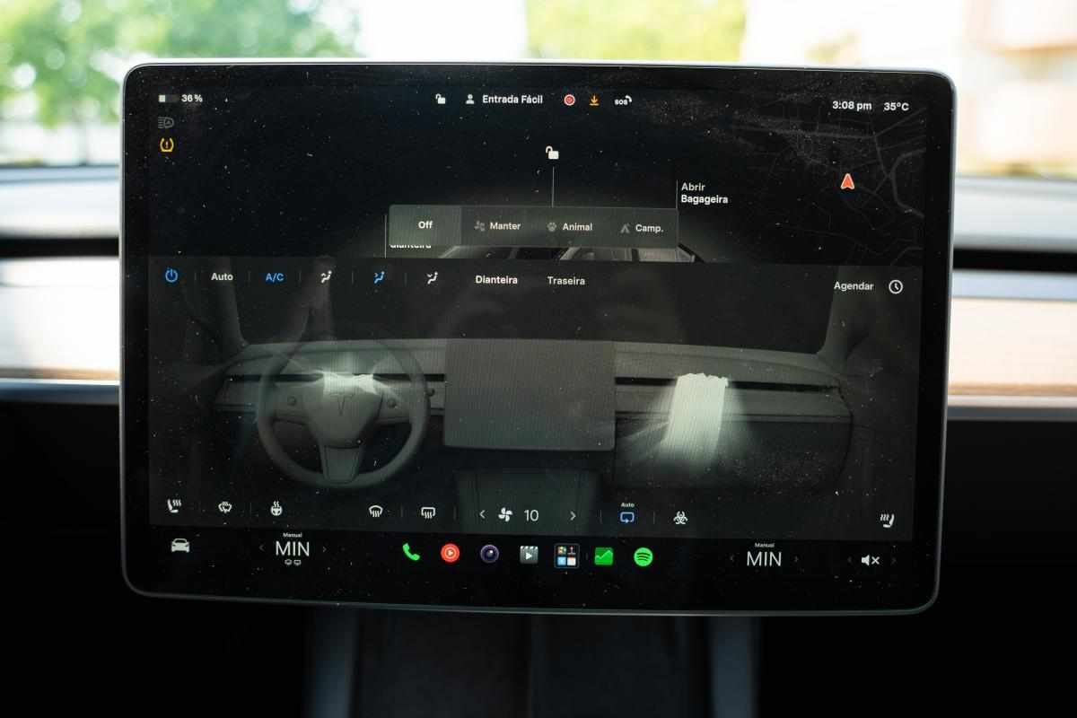 tesla-model-y-standard-range-rwd-2024-eletrico