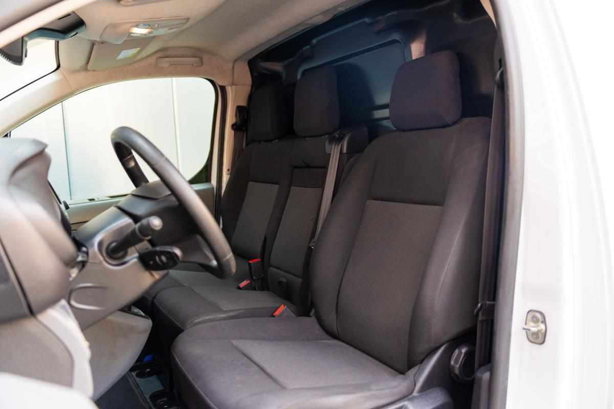 opel-vivaro-2-0cdti-2023-diesel-1995cc