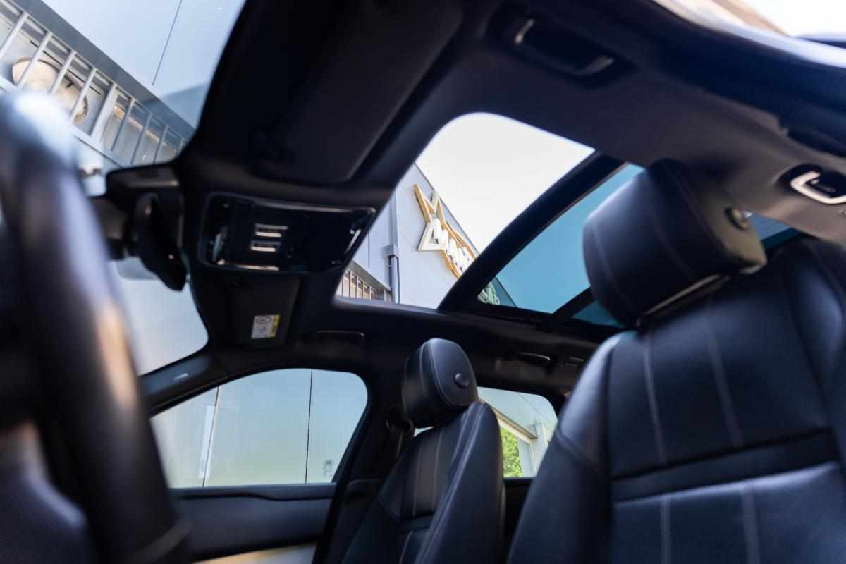 land-rover-range-rover-velar-d240-awd-2018-diesel-1999cc