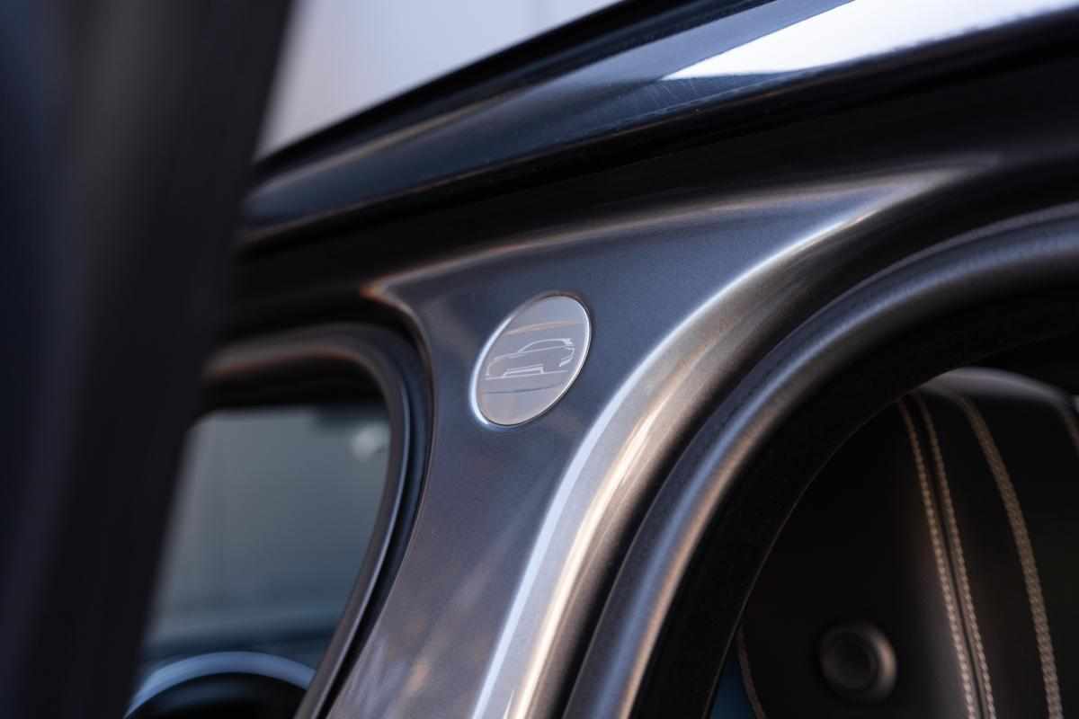 land-rover-range-rover-velar-d240-awd-2018-diesel-1999cc