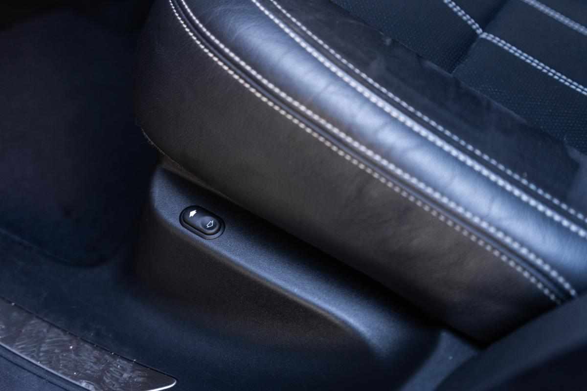 land-rover-range-rover-velar-d240-awd-2018-diesel-1999cc