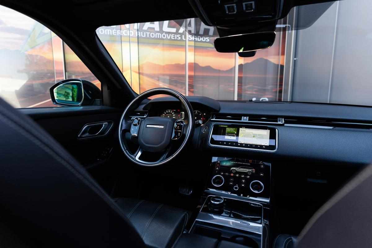 land-rover-range-rover-velar-d240-awd-2018-diesel-1999cc