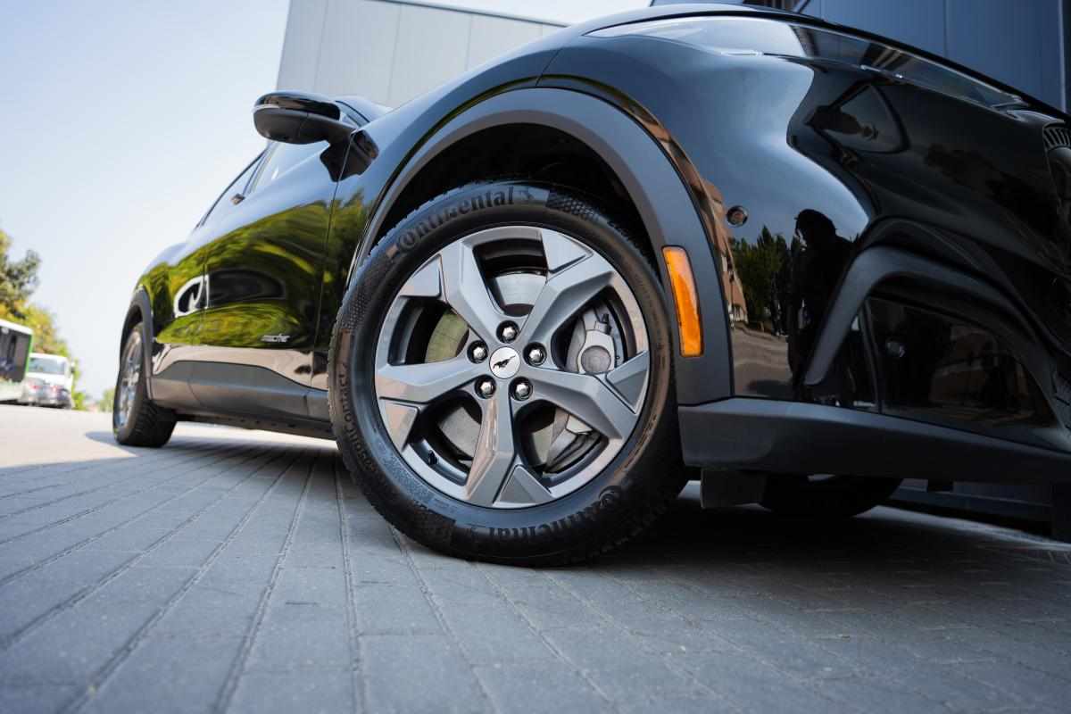 ford-mustang-mach-e-standard-range-2021-eletrico