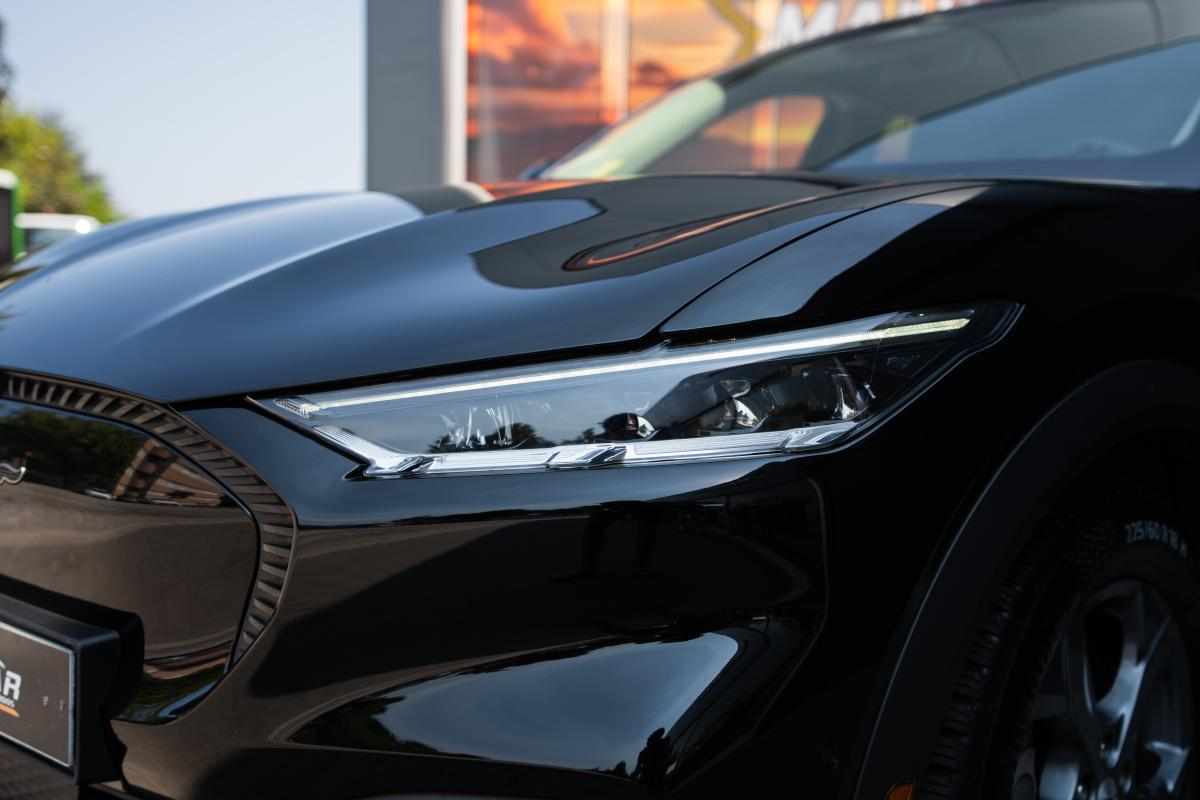 ford-mustang-mach-e-standard-range-2021-eletrico