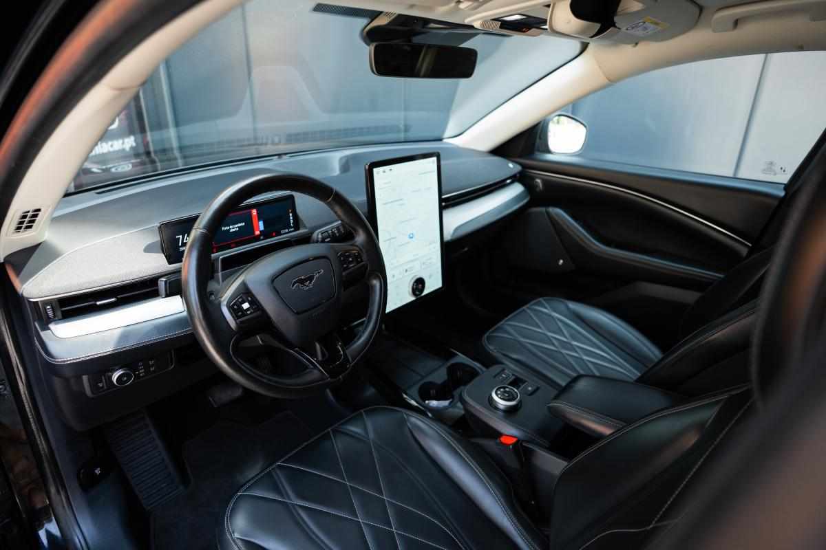 ford-mustang-mach-e-standard-range-2021-eletrico