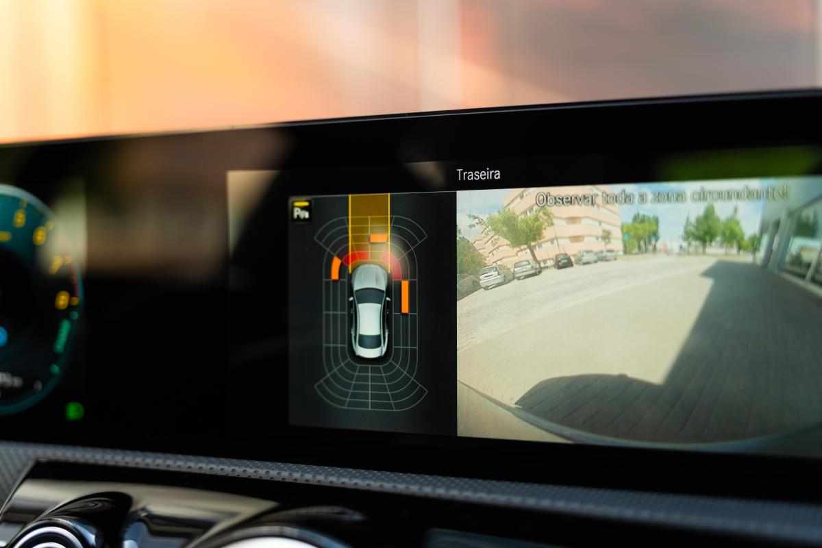mercedes-benz-cla-250-e-2020-gasolina-1332cc