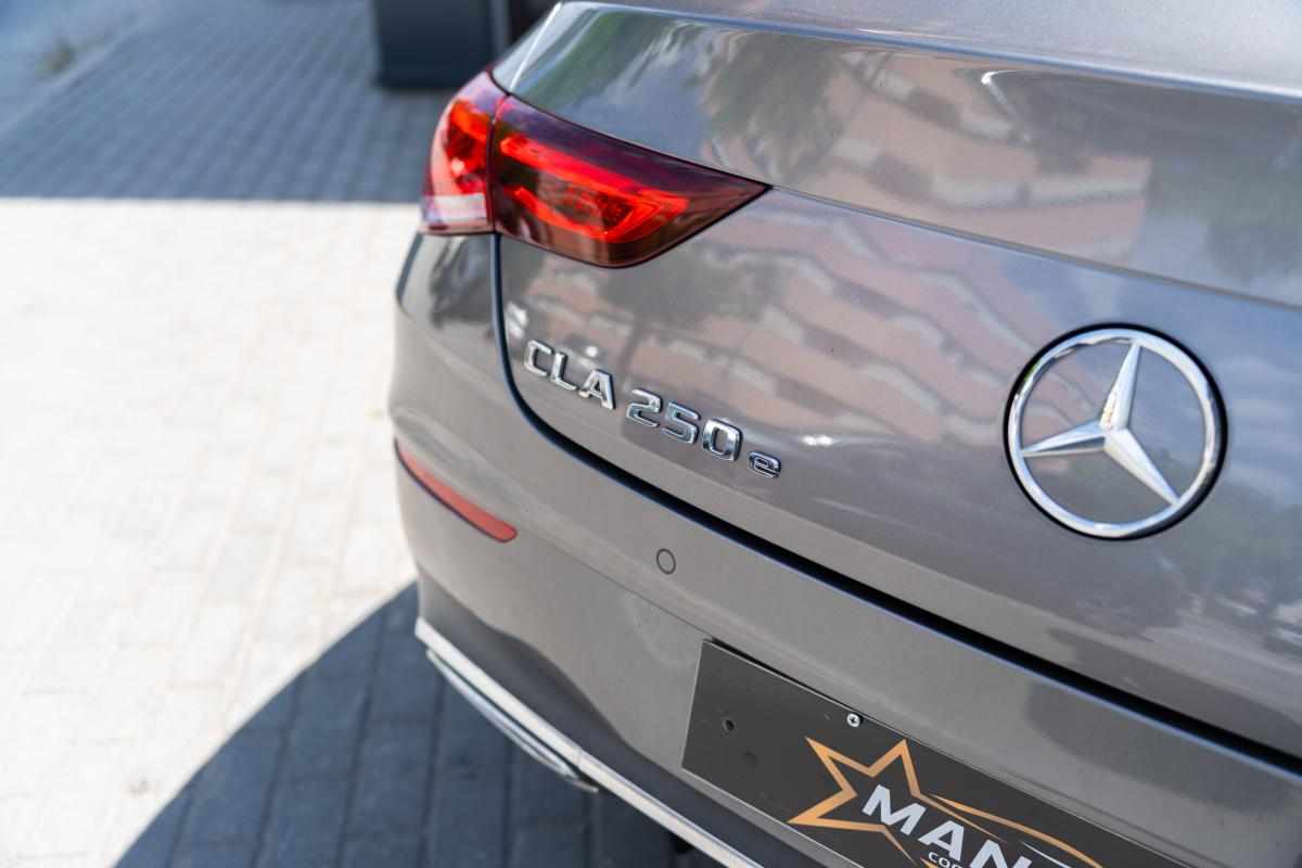 mercedes-benz-cla-250-e-2020-gasolina-1332cc