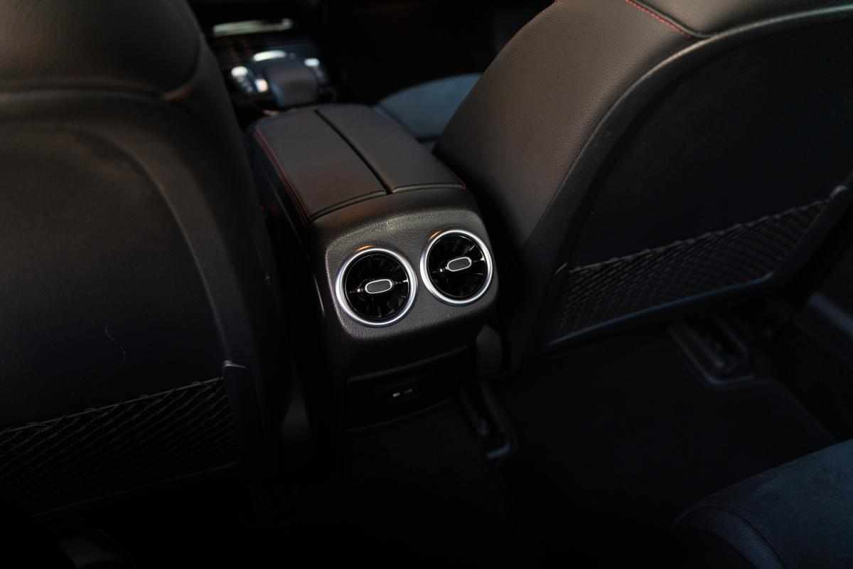 mercedes-benz-cla-250-e-2020-gasolina-1332cc