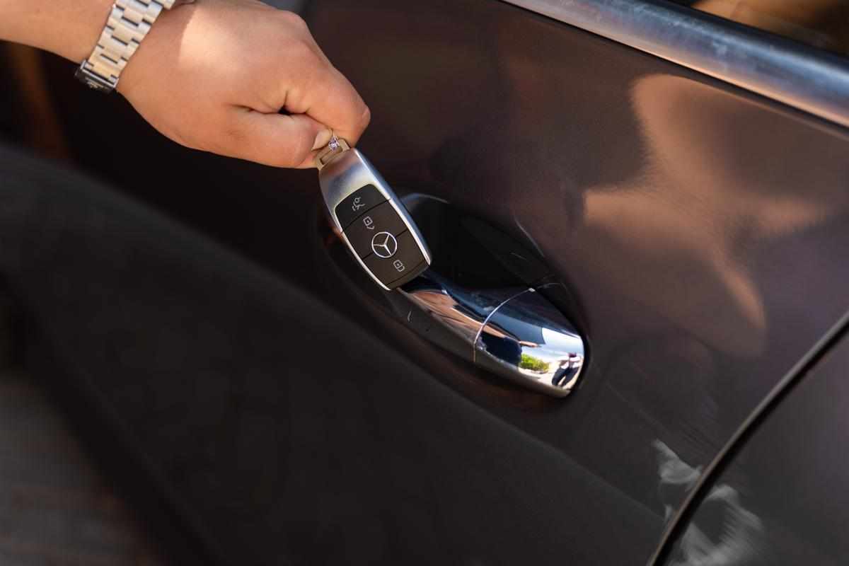 mercedes-benz-cla-250-e-2020-gasolina-1332cc