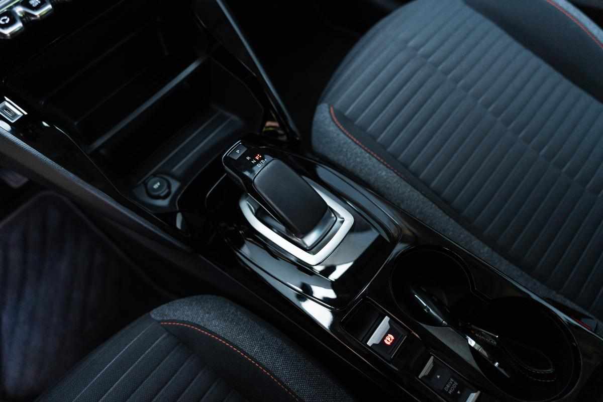 peugeot-e-208-ev-50-kwh-2020-eletrico